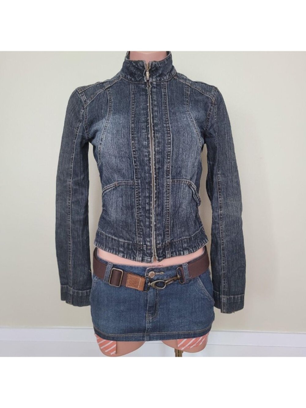 RW&CO Vintage Slim Fit Zip Up Denim Jacket Coat (XS)
